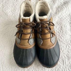 Sorely Out N About Boots 7.5